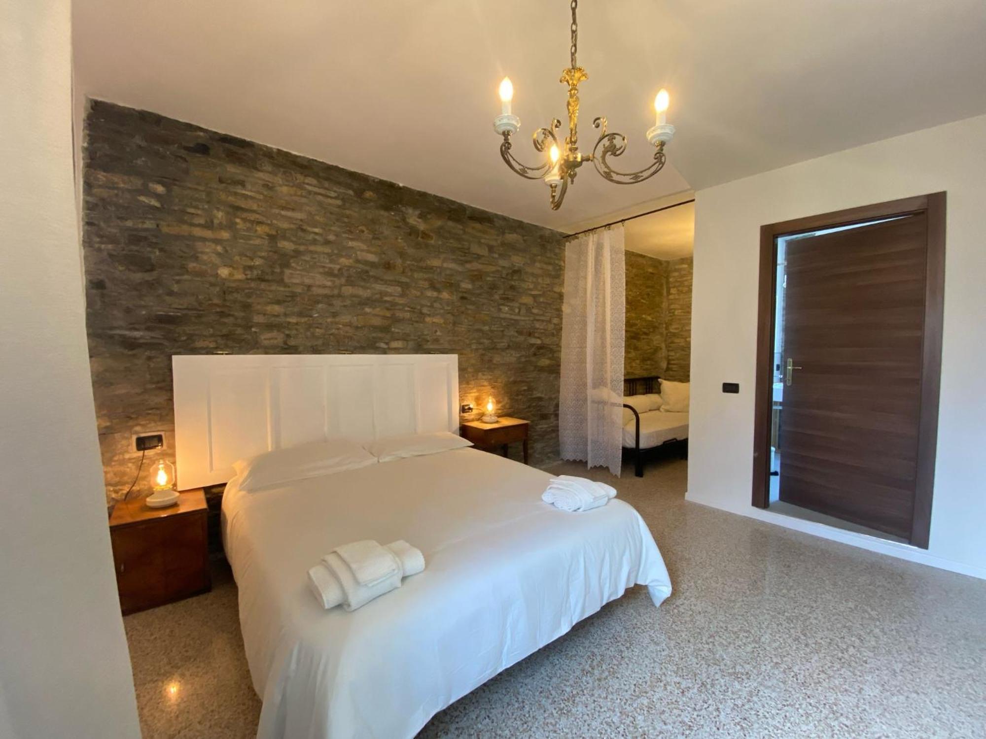 La Lupa E L'Orso Bed and Breakfast Berceto Exteriör bild