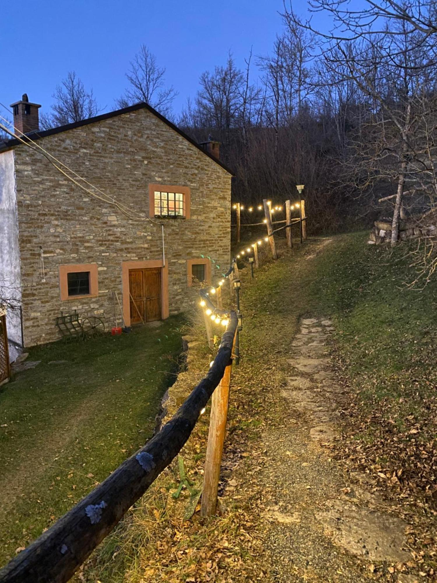 La Lupa E L'Orso Bed and Breakfast Berceto Exteriör bild