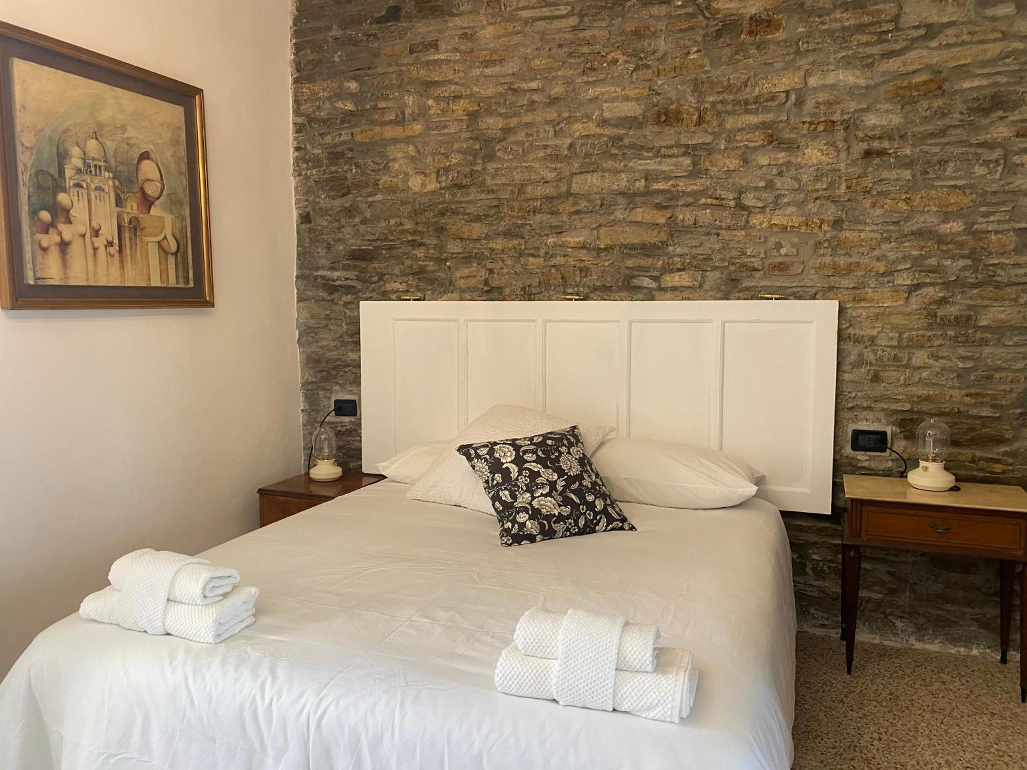 La Lupa E L'Orso Bed and Breakfast Berceto Exteriör bild